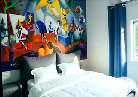 新田对于酒店的墙体彩绘而言更注重哪些方面?